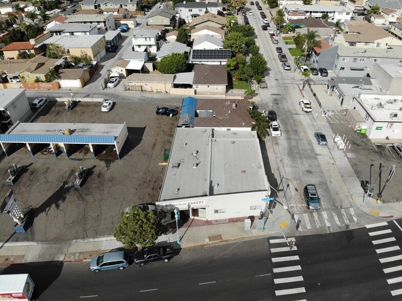4404 52nd St, San Diego, CA for sale - Building Photo - Image 2 of 8
