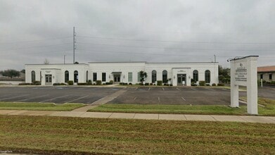 3220 Buddy Owens Ave, McAllen, TX for lease Building Photo- Image 2 of 3