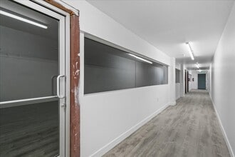 695 S Williams Rd, Palm Springs, CA for lease Interior Photo- Image 2 of 36