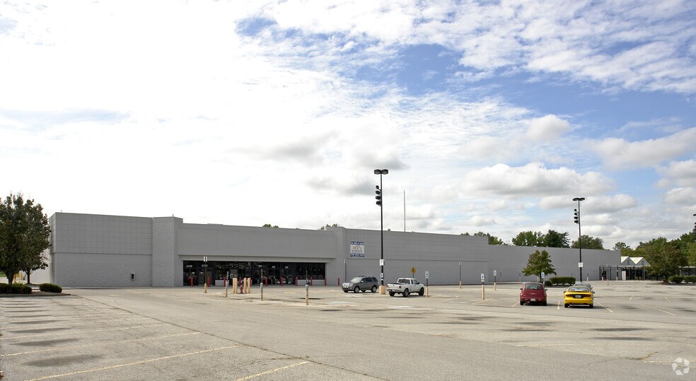 100-110 Carlyle Plaza Dr, Belleville, IL à louer - Photo du bâtiment - Image 2 de 7