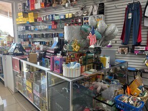 12833 SW 42nd St, Miami, FL à louer Photo intérieure- Image 2 de 6