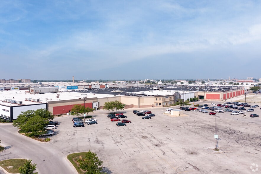 7601 S Cicero Ave, Chicago, IL for lease - Building Photo - Image 1 of 6