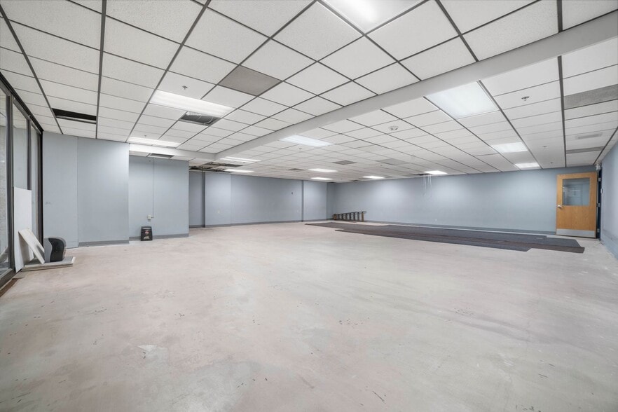 230 W Superior St, Duluth, MN for lease - Interior Photo - Image 3 of 16