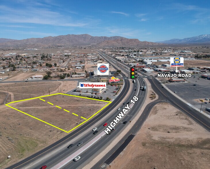 Highway 18 & Navajo Rd, Apple Valley, CA à vendre - Photo du bâtiment - Image 1 de 4