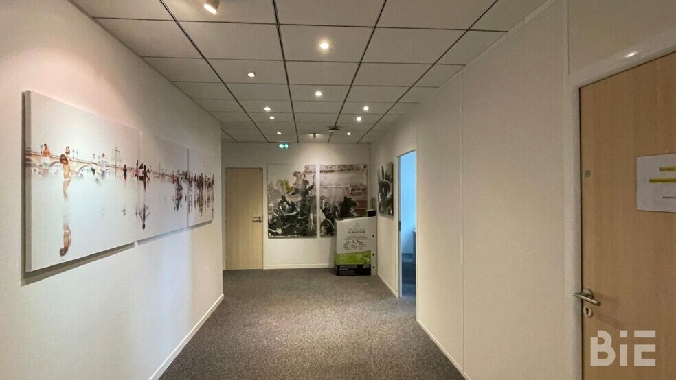 18 Avenue Pythagore, Mérignac à louer - Photo du bâtiment - Image 2 de 10