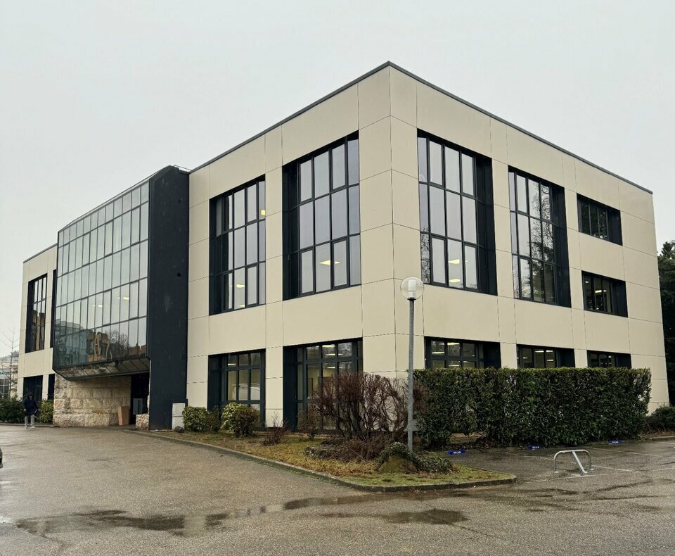 Office in SAINT-DIDIER-AU-MONT-D'OR for lease Building Photo- Image 1 of 16
