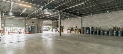 175 Commerce Dr, Hauppauge, NY for lease Interior Photo- Image 1 of 2