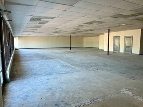 10110-10156 US Highway 19, Port Richey, FL for lease Interior Photo- Image 2 of 4