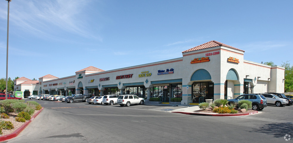 2233-2269 N Rampart Blvd, Las Vegas, NV à louer - Photo principale - Image 1 de 9