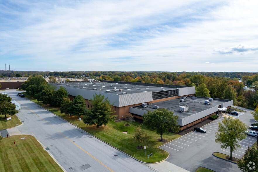 6752 Baymeadow Dr, Glen Burnie, MD for lease - Building Photo - Image 2 of 9