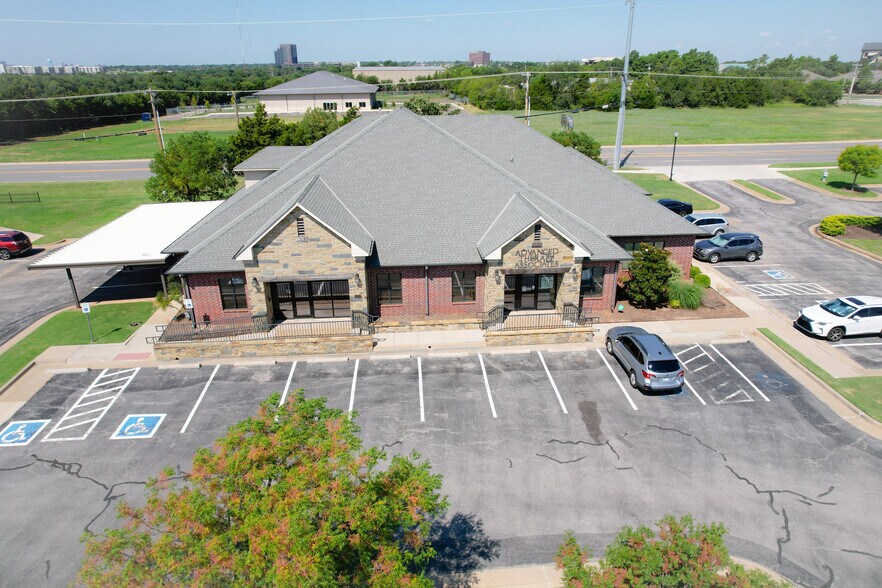 9212 N Kelley Ave, Oklahoma City, OK à louer - Photo du bâtiment - Image 1 de 13