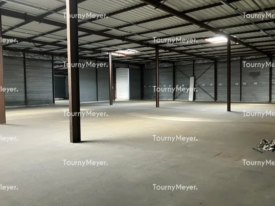 Flex in Bordeaux for sale Interior Photo- Image 1 of 1