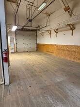 901 9th St, Rockford, IL for lease Interior Photo- Image 2 of 5