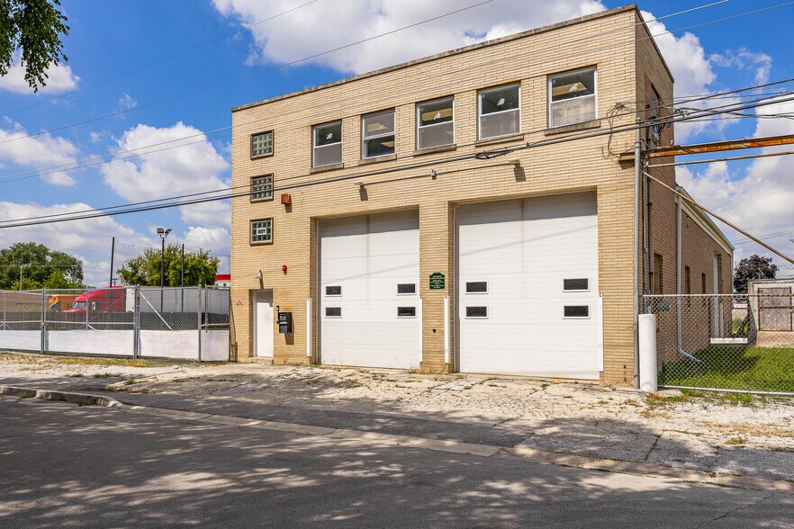 4520 Rumsey Ave, Oak Lawn, IL à vendre - Photo principale - Image 1 de 21