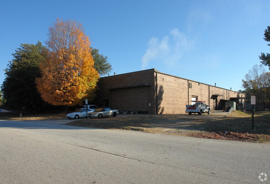 1585 Roadhaven Dr, Stone Mountain, GA à louer - Photo du bâtiment - Image 2 de 48