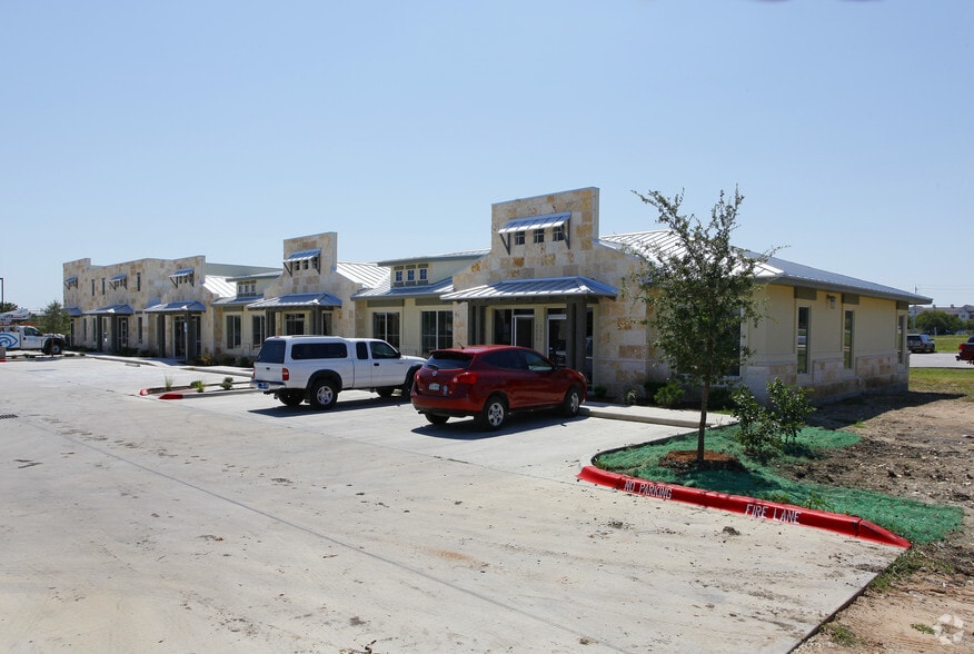 1920 Corporate Dr, San Marcos, TX for sale - Building Photo - Image 3 of 48