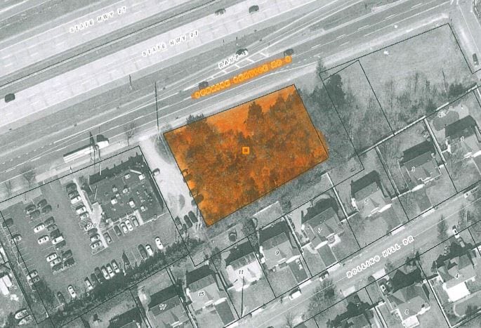 560 Sunrise Hwy, Blue Point, NY for sale - Primary Photo - Image 1 of 3