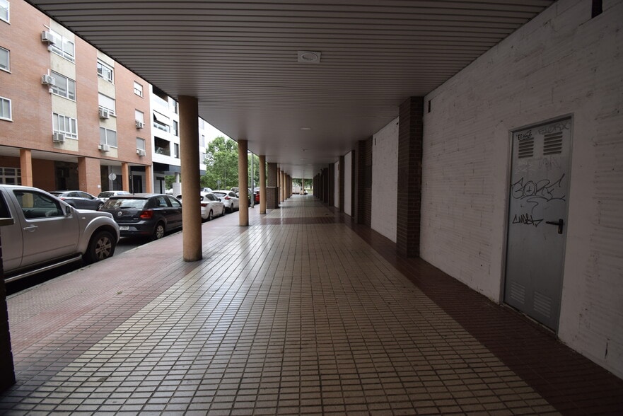 Calle Dámaso Alonso, Alcalá de Henares, Madrid for lease - Building Photo - Image 3 of 4