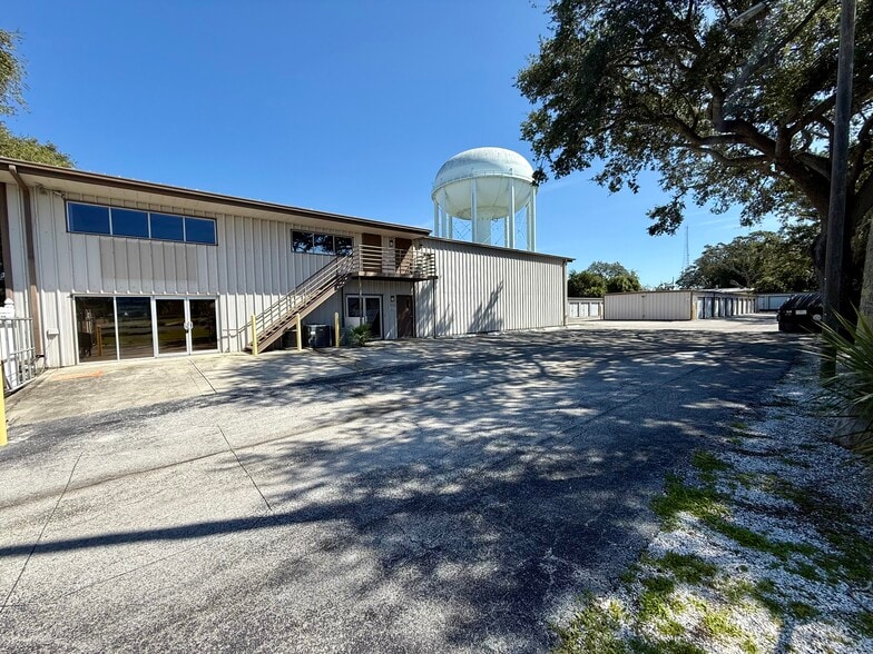 1453 S Martin Luther King Jr Ave, Clearwater, FL for lease - Building Photo - Image 2 of 17