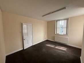Unit 7A Link Business Centre, Link Way, Malvern for lease Interior Photo- Image 2 of 6
