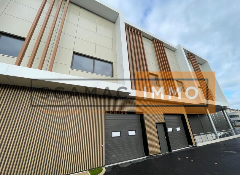 Industrial in Torcy for lease - Building Photo - Image 3 of 22