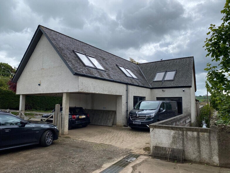 2 Cupar Rd, Cupar à vendre - Photo du bâtiment - Image 2 de 7