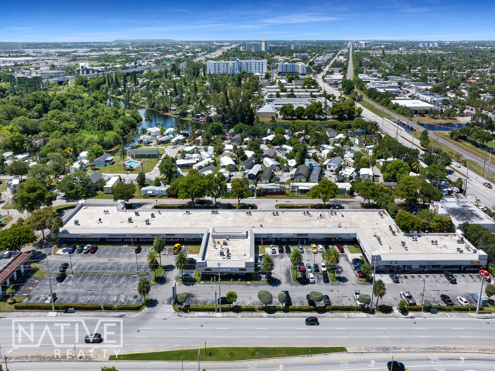 903-999 W Cypress Creek Rd, Fort Lauderdale, FL à vendre Photo du bâtiment- Image 1 de 1