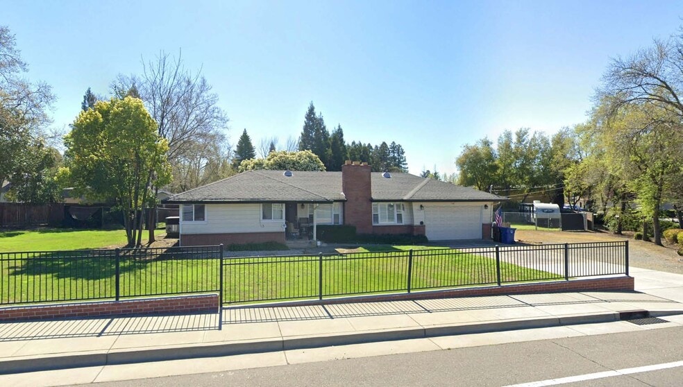 7920 Old Auburn Rd, Citrus Heights, CA à louer - Photo du bâtiment - Image 3 de 5