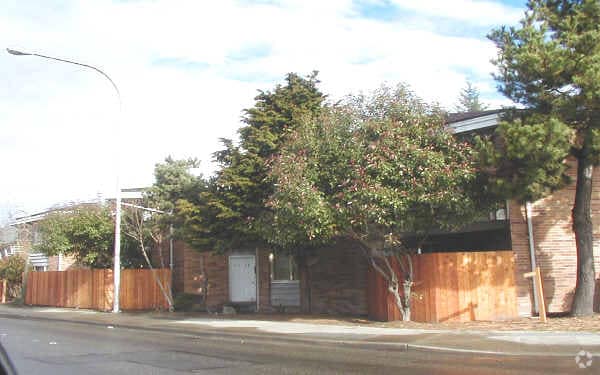 1202 Harvey Rd NE, Auburn, WA for sale - Primary Photo - Image 1 of 20