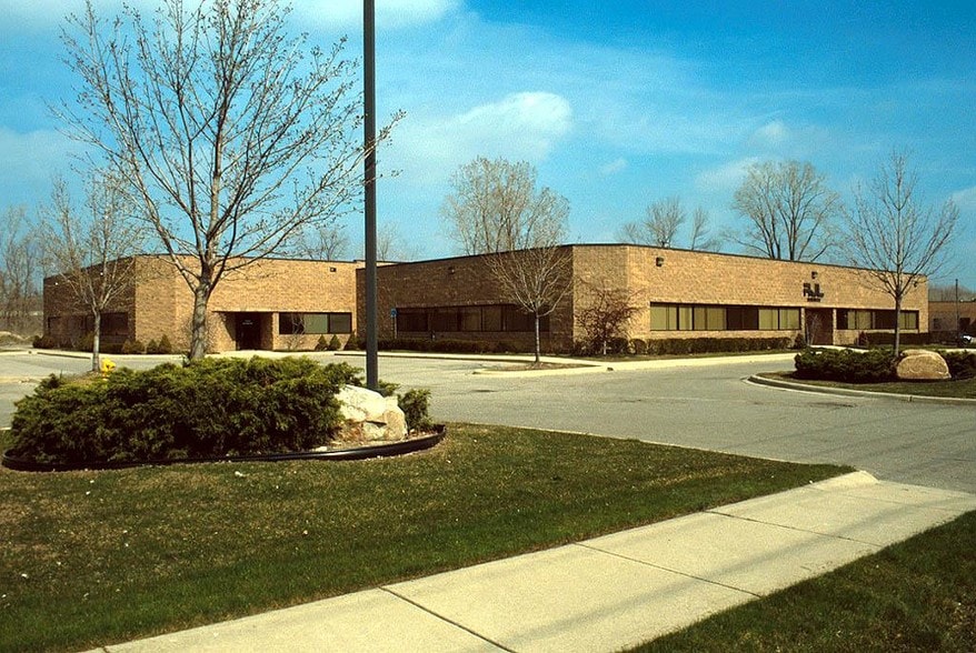 33939-33955 Harper Ave, Clinton Township, MI for lease - Building Photo - Image 2 of 6
