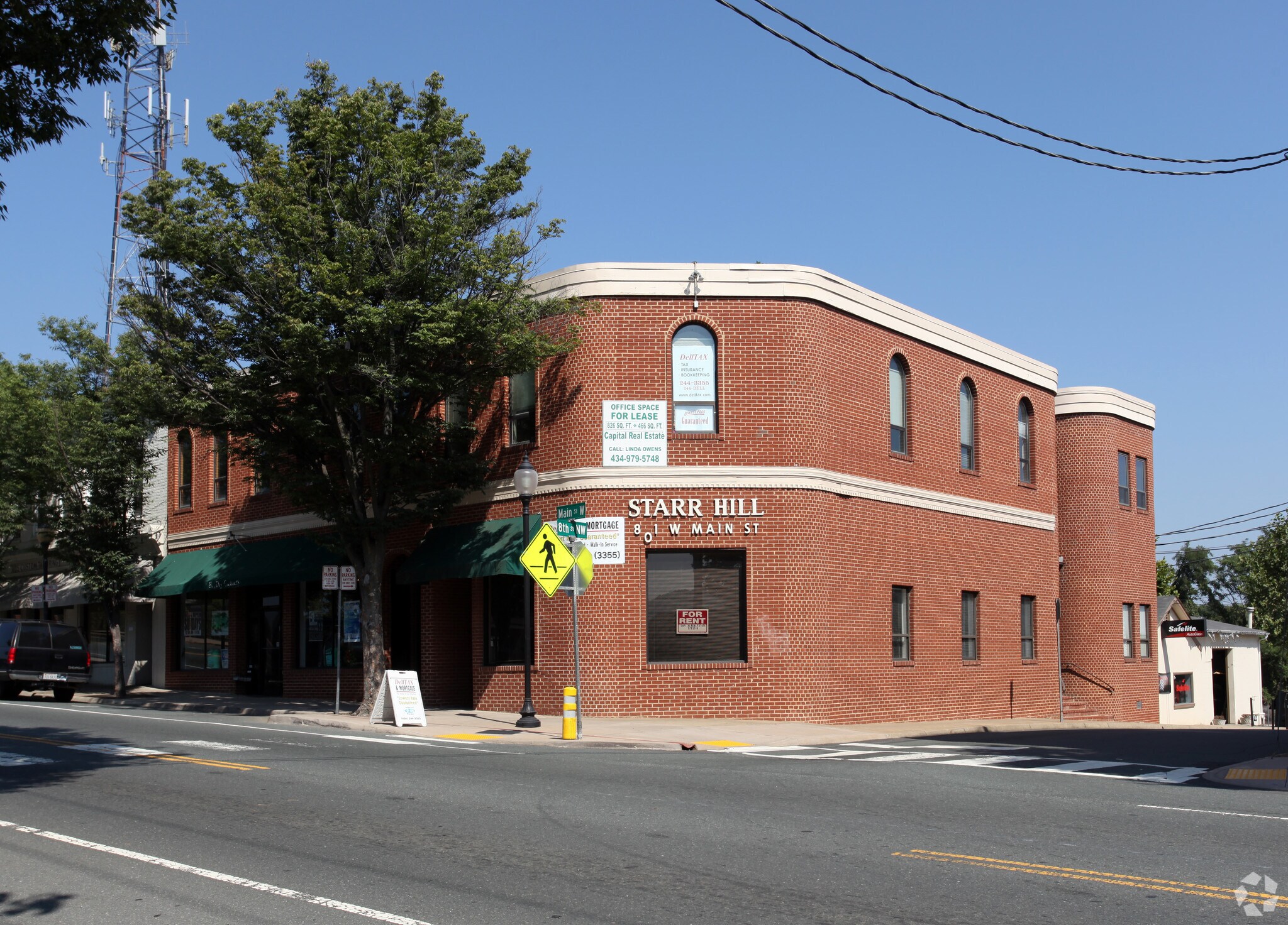 801 W Main St, Charlottesville, VA à louer Photo du bâtiment- Image 1 de 7