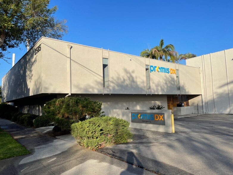 73-75 N Vinedo Ave, Pasadena, CA à louer - Photo du bâtiment - Image 3 de 5