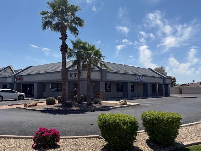 16816 N 35th Ave, Phoenix, AZ à louer Photo du bâtiment- Image 1 de 3
