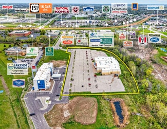 More details for 2555 S 44th St, Manitowoc, WI - Retail for Sale