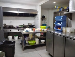 Commerce de détail dans Barcelone, Barcelona à louer Photo intérieure- Image 2 de 2