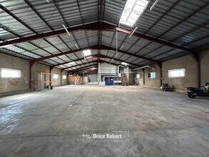 Bureau dans Irigny à louer Photo intérieure- Image 2 de 6