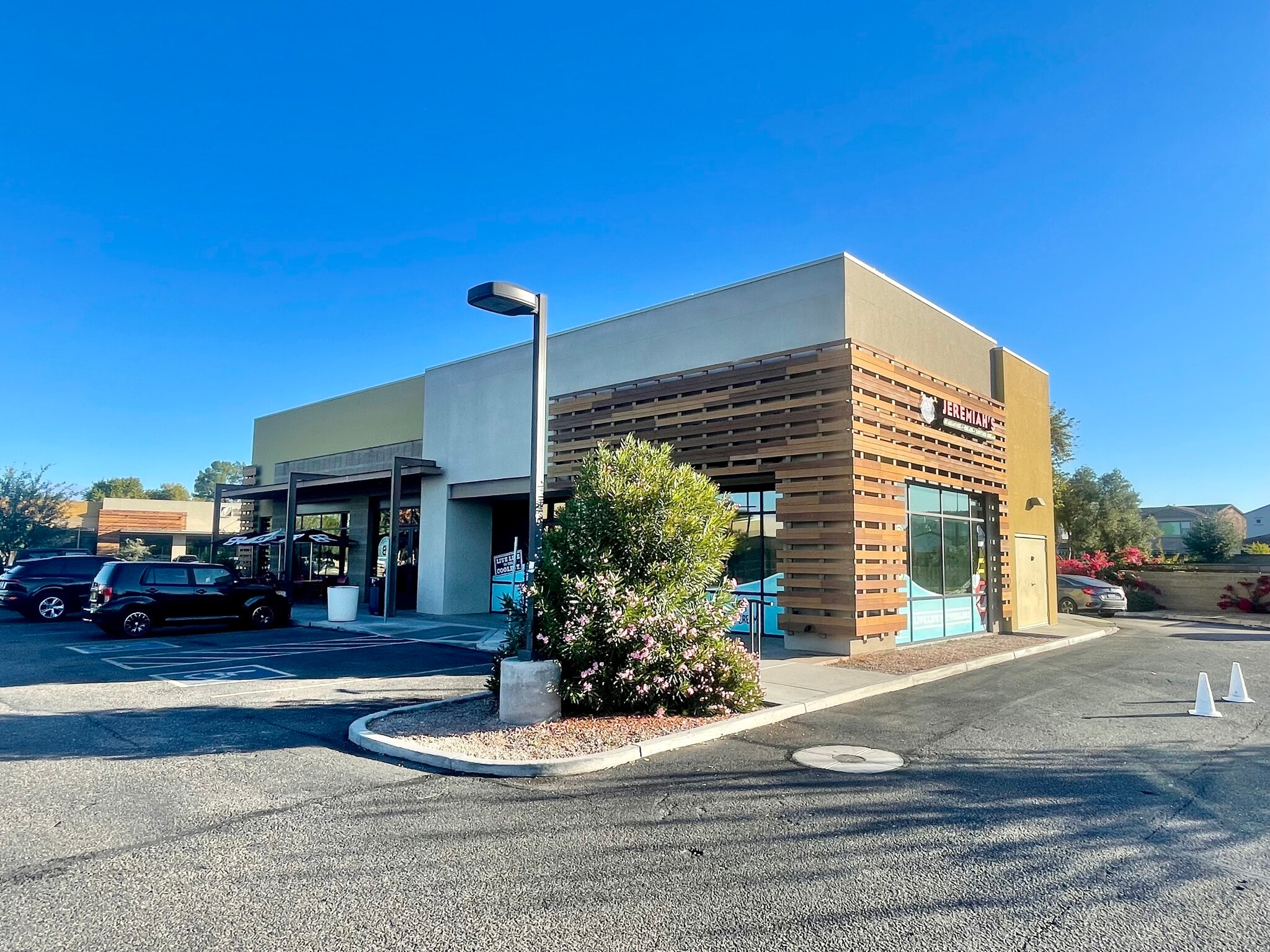 4050 S Alma School Rd, Chandler, AZ for lease Primary Photo- Image 1 of 4