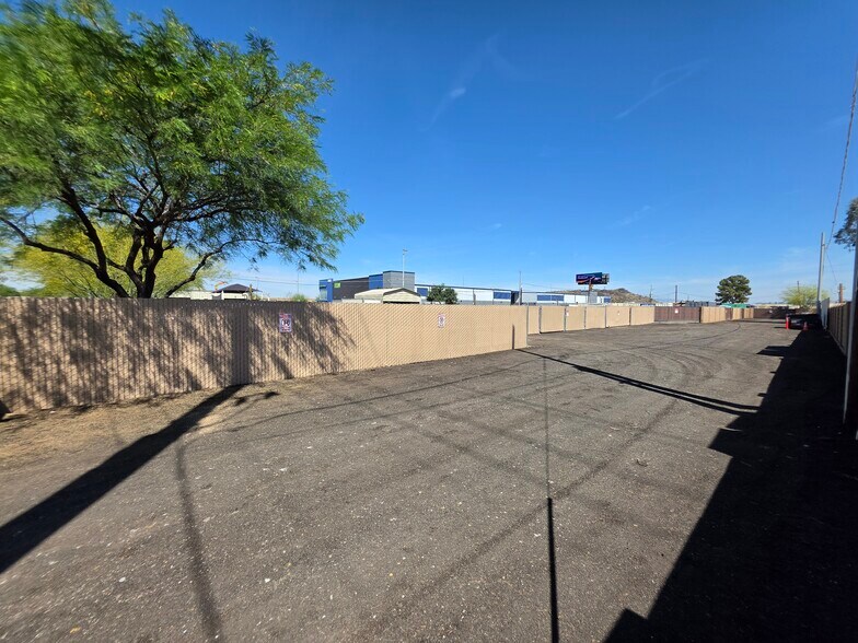 21414 N 24th Dr, Phoenix, AZ for lease - Building Photo - Image 2 of 20