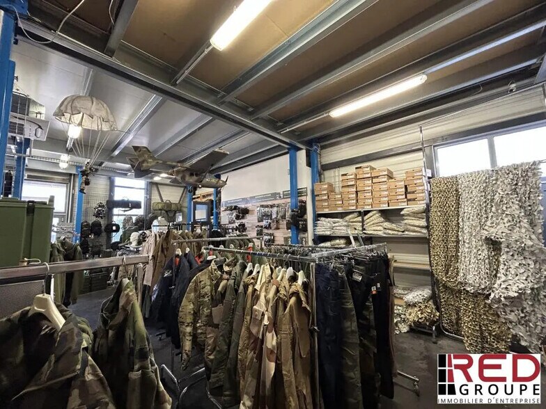 37 Avenue Des Ribas, Venelles for lease - Building Photo - Image 2 of 4