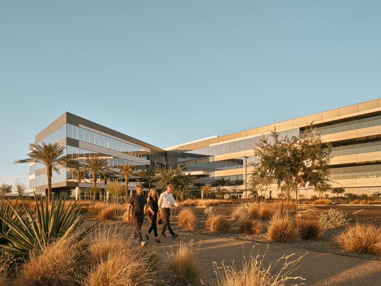 2046 Riverview Auto Dr, Mesa, AZ for lease - Building Photo - Image 1 of 20