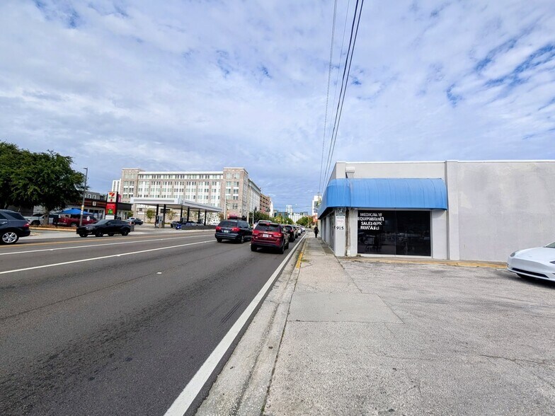 915 S Orange Ave, Orlando, FL à vendre - Photo du bâtiment - Image 3 de 19