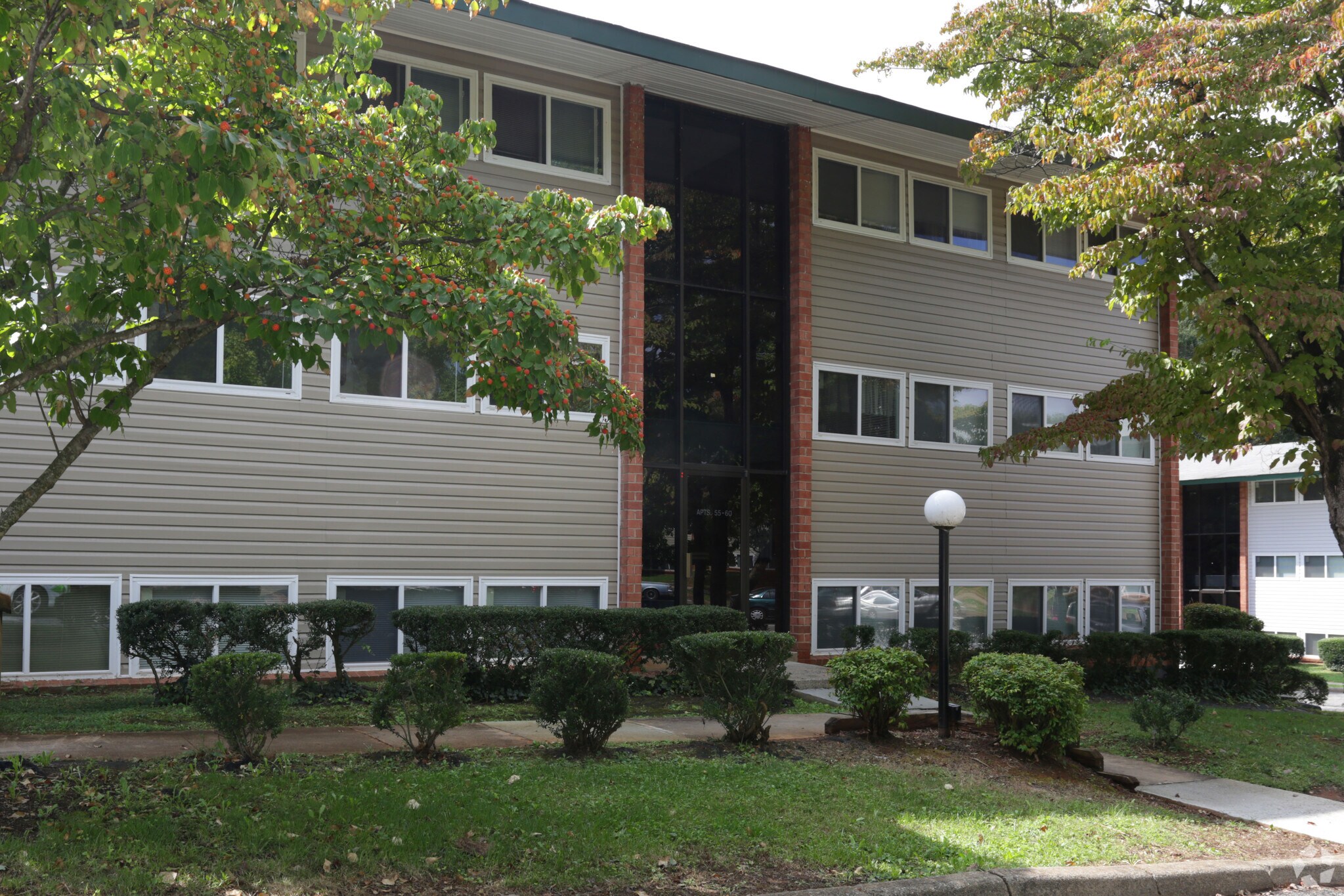 2075 Langhorne Rd, Lynchburg, VA à vendre Photo du bâtiment- Image 1 de 27