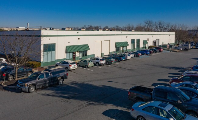 Plus de détails pour 2440 Brodhead Rd, Bethlehem, PA - Industriel à louer