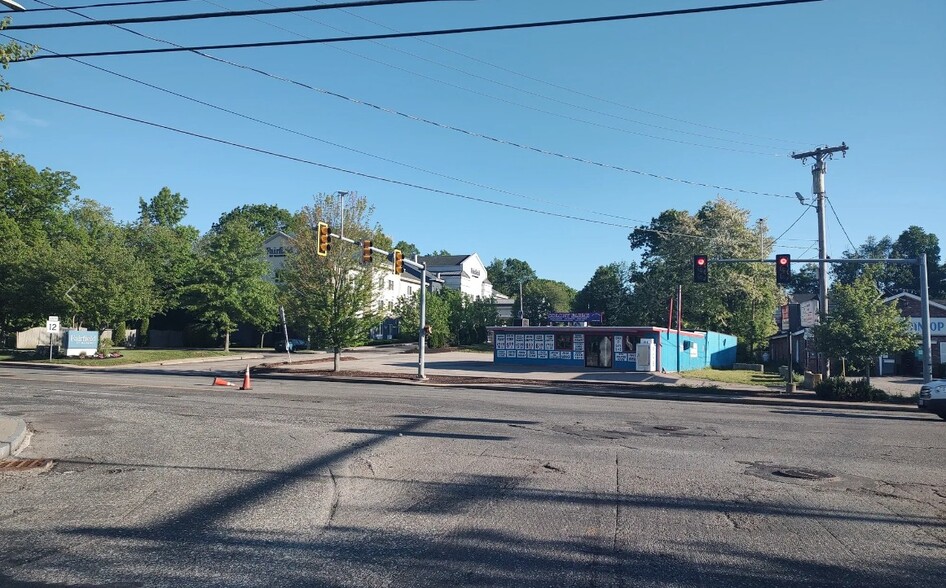 718 Southbridge St, Auburn, MA for sale - Building Photo - Image 3 of 9