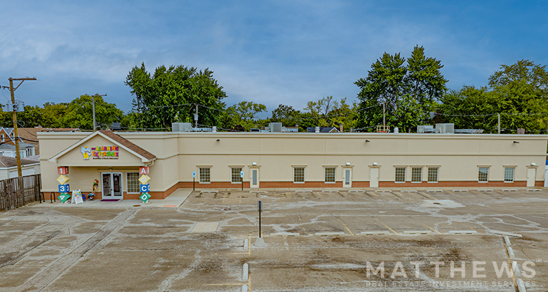 4110 W Peterson Ave, Chicago, IL for sale - Primary Photo - Image 1 of 3