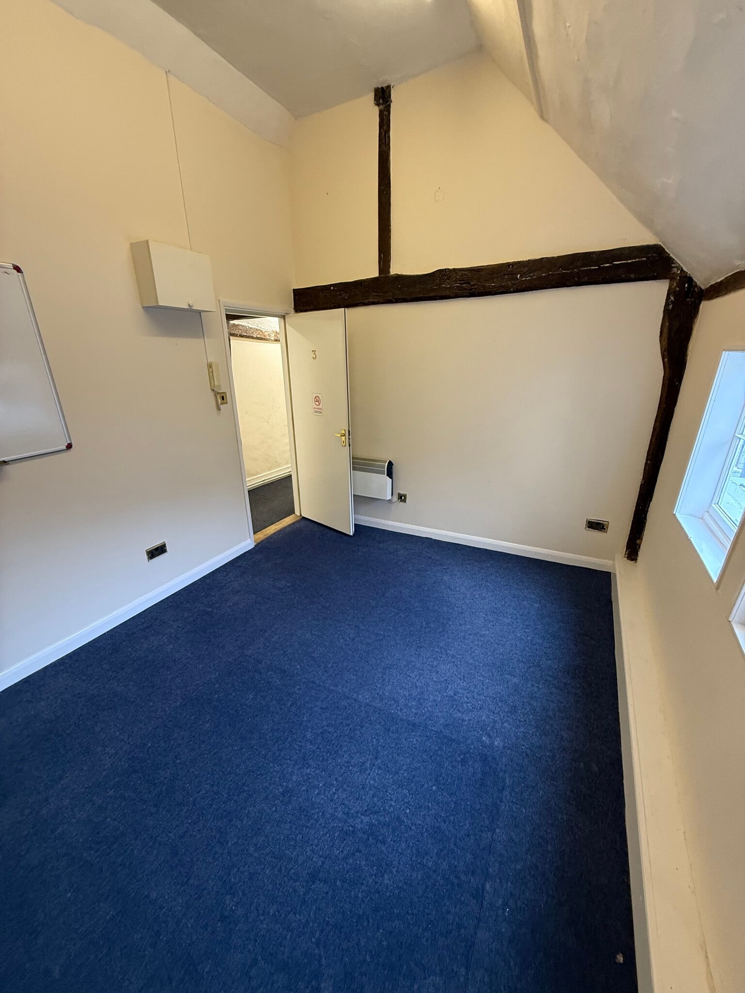 9 Bank St, Braintree à louer Photo intérieure- Image 1 de 1