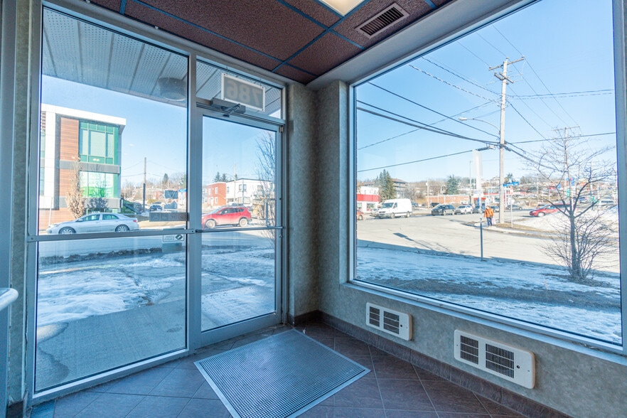 786 St King E, Sherbrooke, QC à vendre - Photo intérieure - Image 3 de 38