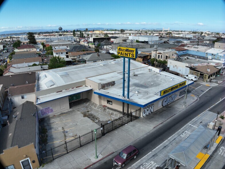 4917 International Blvd, Oakland, CA à vendre - Communauté Matterport - Image 3 de 24