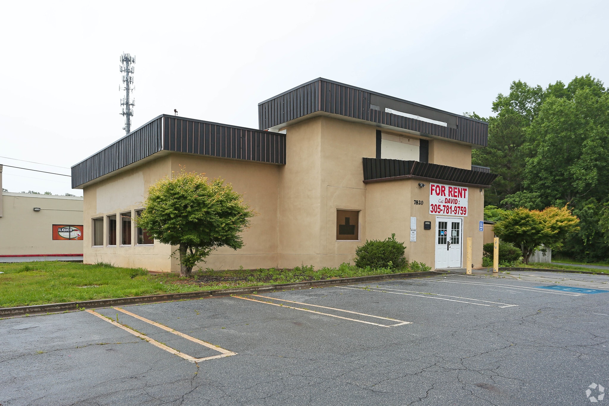 7820 Holcomb Bridge Rd, Peachtree Corners, GA for sale Primary Photo- Image 1 of 23