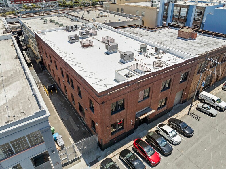 149 Bluxome St, San Francisco, CA à louer - Photo du bâtiment - Image 2 de 18